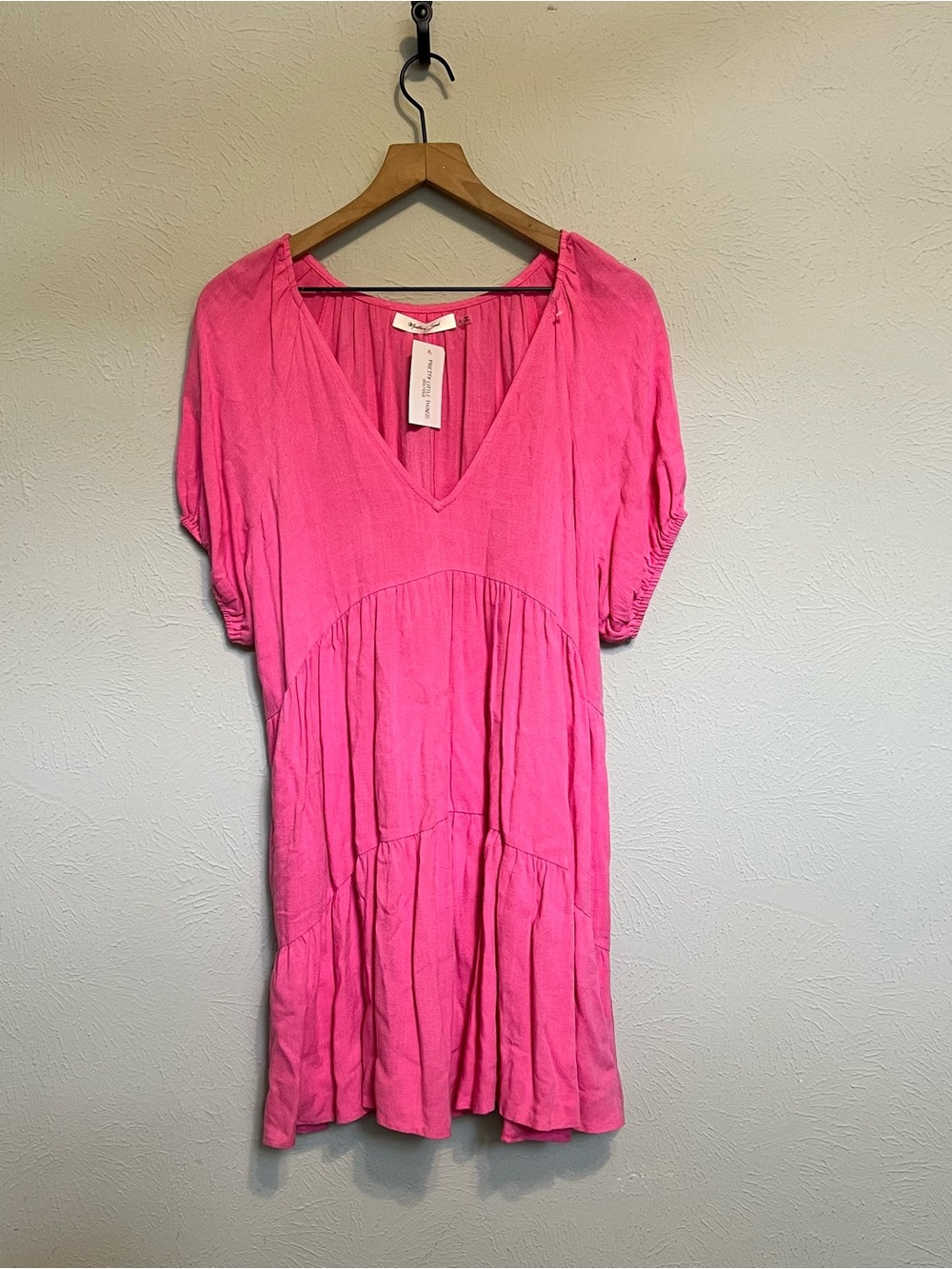 Mustard seed boutique brand Bright Pink V-Neck Tiered Mini Dress NWT size large - Picture 2 of 10